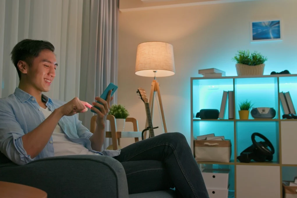 Adaptive Lighting Systems That Respond to Mood, Time, and Activity